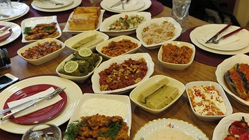 Rum Mezeleri Tarifi ve Malzemeleri Rum Mezeleri Tarifi ve Malzemeleri